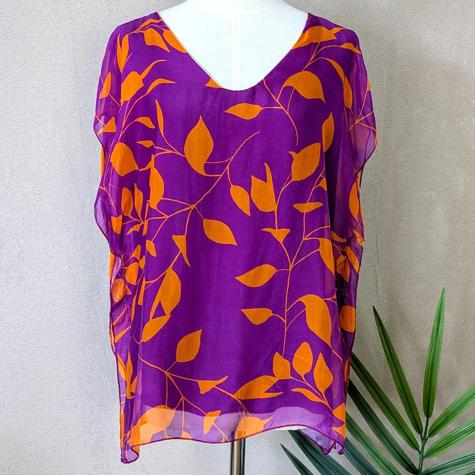 Boxy silk top with contrast digital leaf print (M)