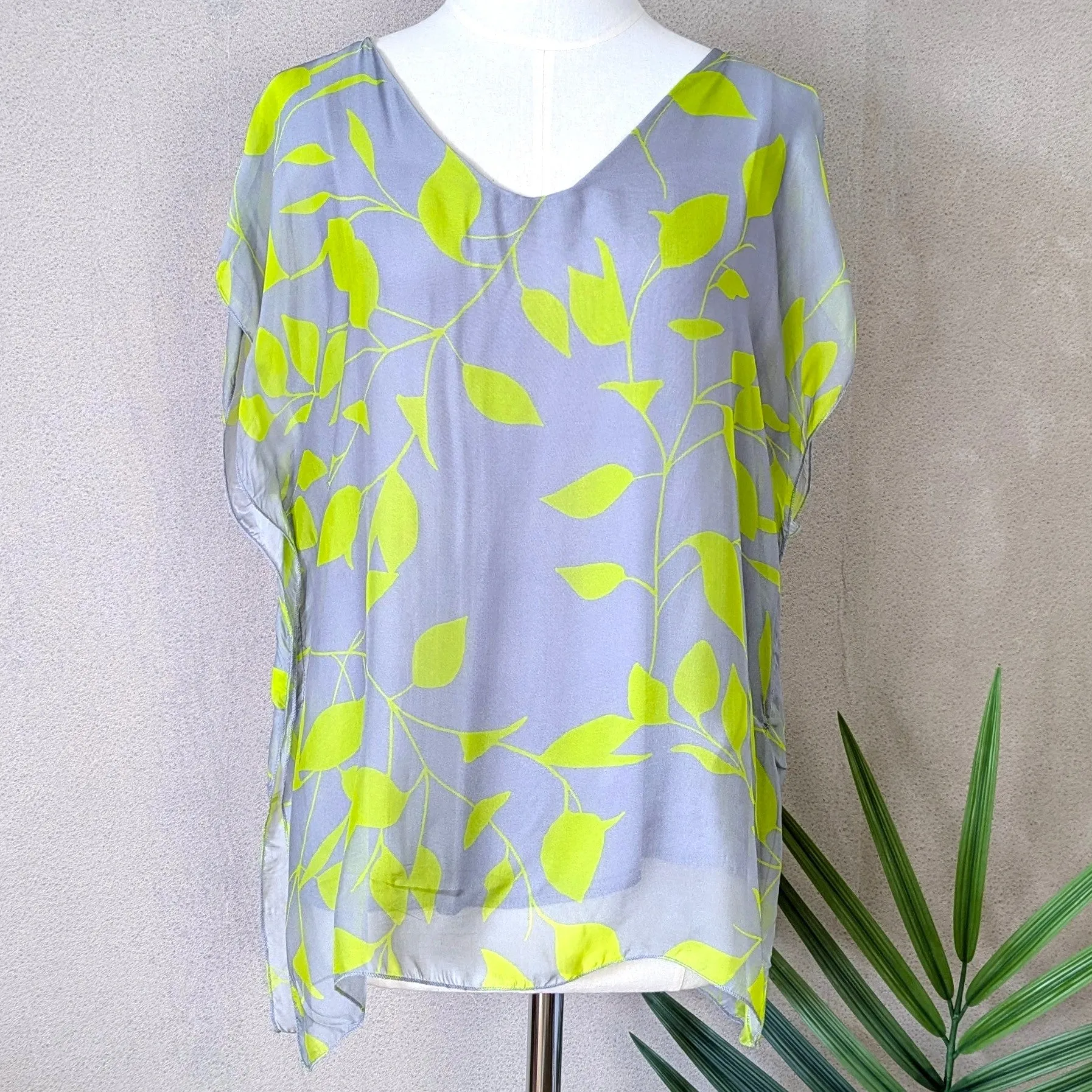 Boxy silk top with contrast digital leaf print (M)