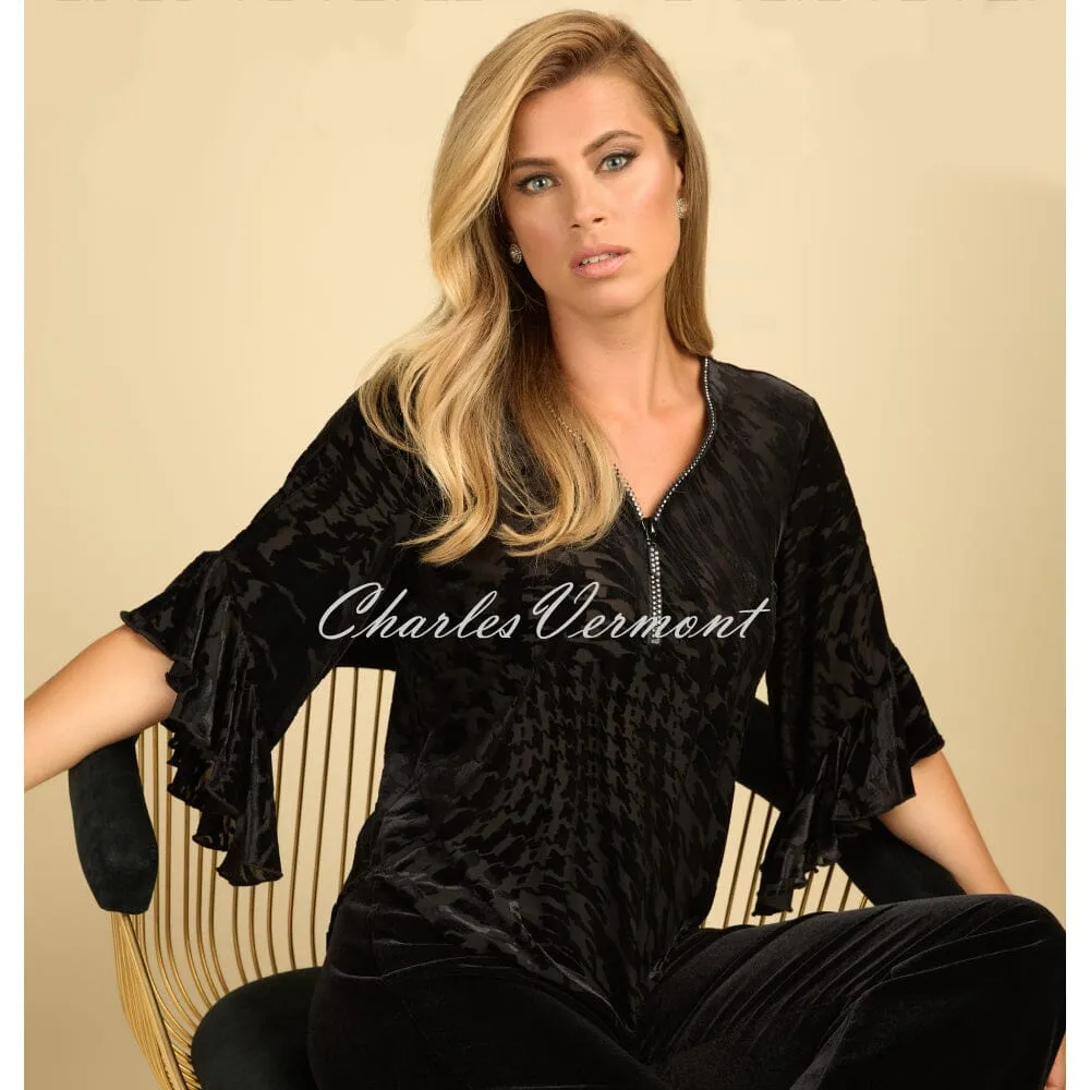 Frank Lyman Top With Diamante Neckline - Style 234289