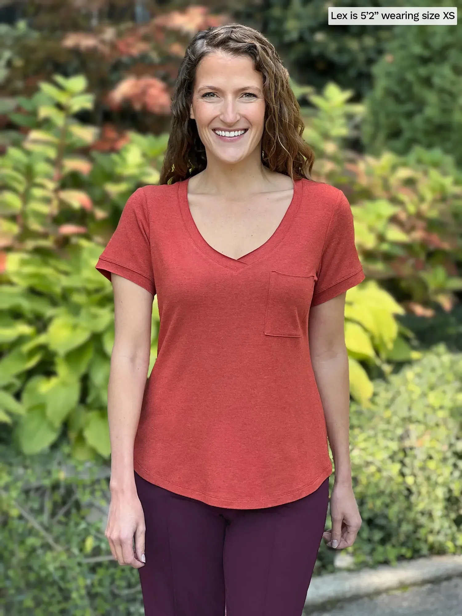 Lex v-neck pocket tee
