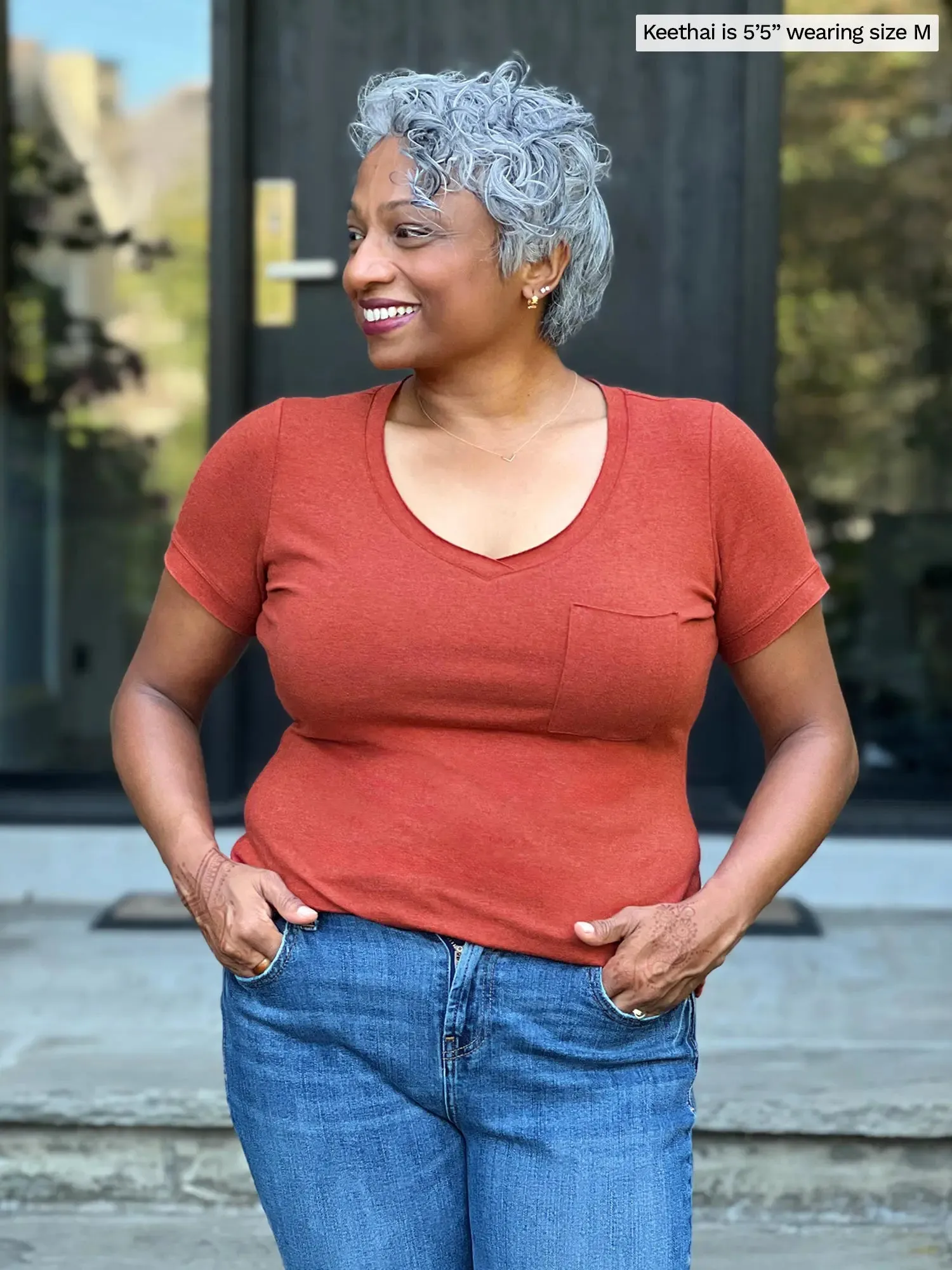 Lex v-neck pocket tee